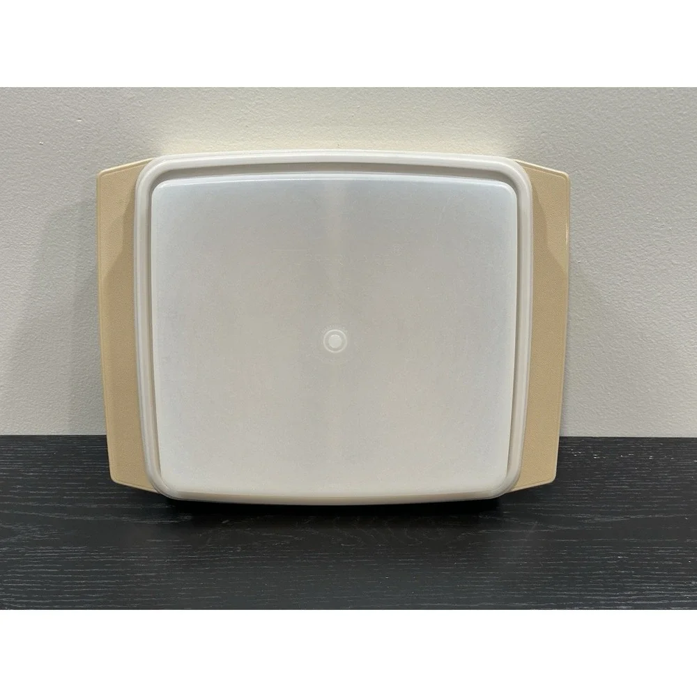 Vtg Tupperware Deviled Egg Keeper Carrier Tray 723-3 Beige/Tan w/Lid No Egg Tray
